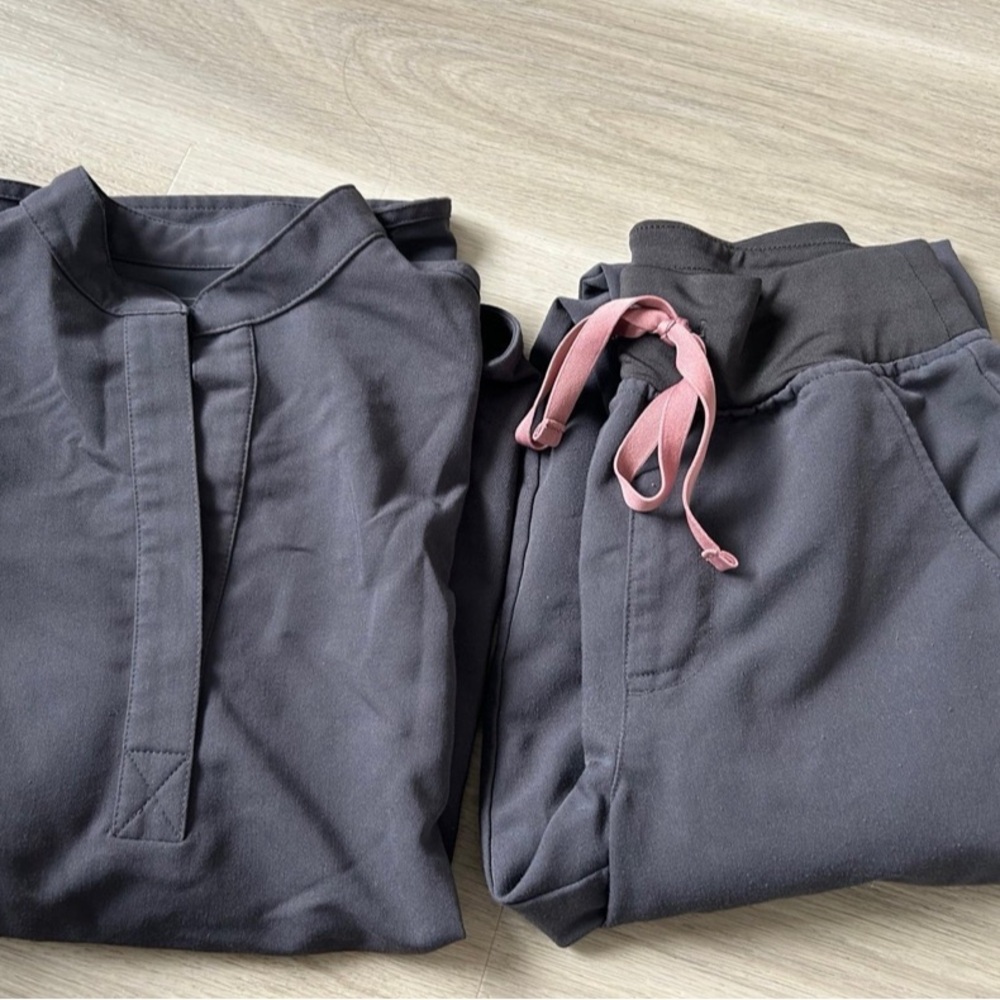 Figs charcoal set